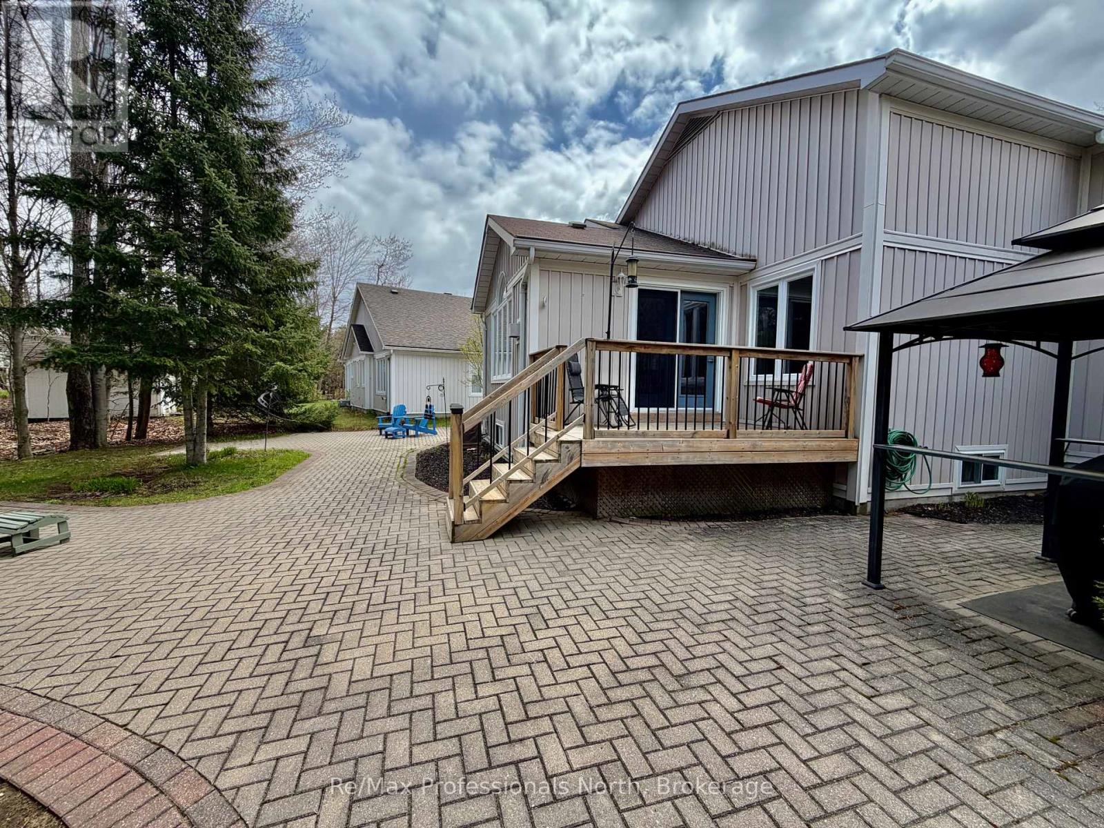 102 Pineridge Gate, Gravenhurst, Ontario  P1P 1Z2 - Photo 36 - X12965958