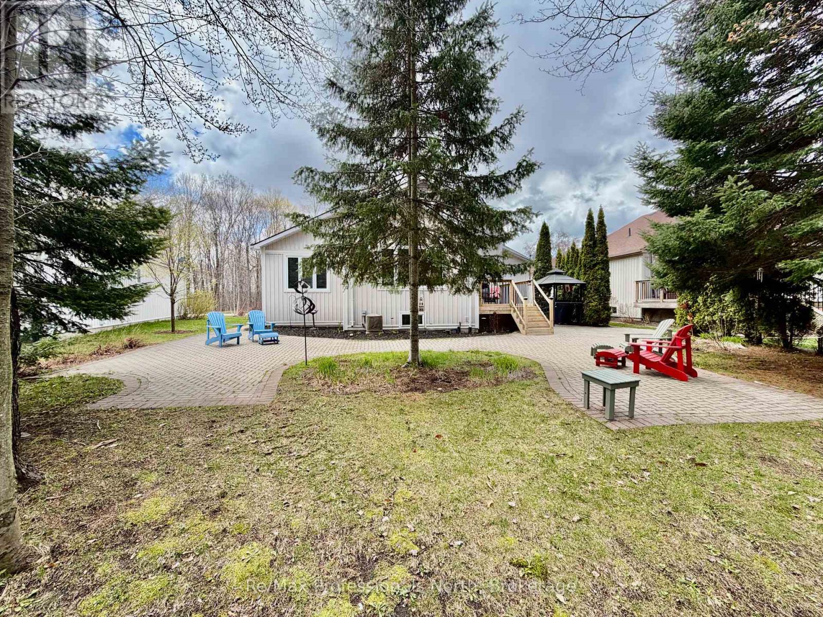 102 Pineridge Gate, Gravenhurst, Ontario  P1P 1Z2 - Photo 35 - X12965958