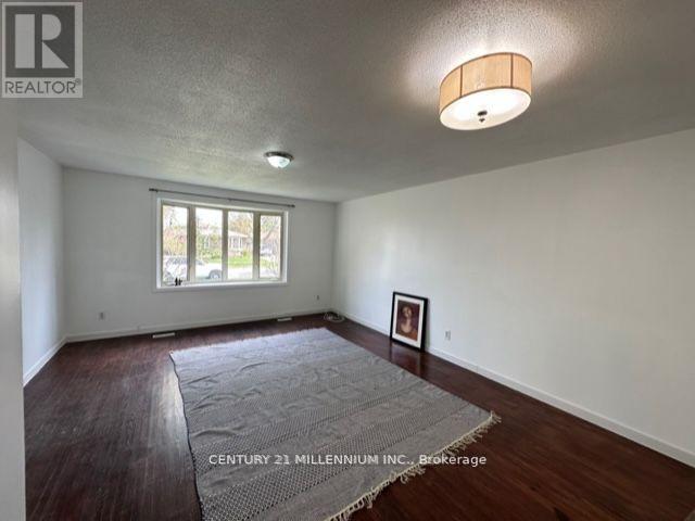 Upper - 30 Kenilworth Road, Brampton, Ontario  L6V 2B1 - Photo 10 - W13117784