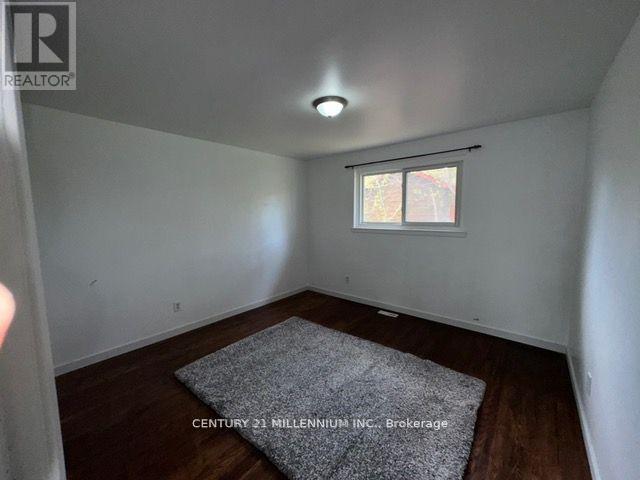 Upper - 30 Kenilworth Road, Brampton, Ontario  L6V 2B1 - Photo 11 - W13117784