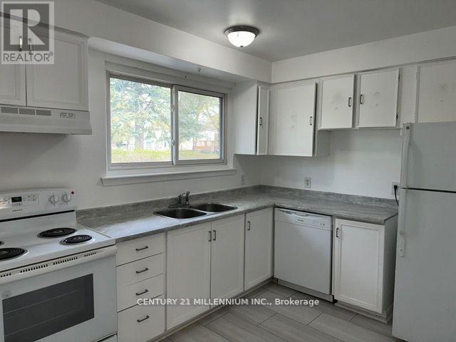 Upper - 30 Kenilworth Road, Brampton, Ontario  L6V 2B1 - Photo 2 - W13117784
