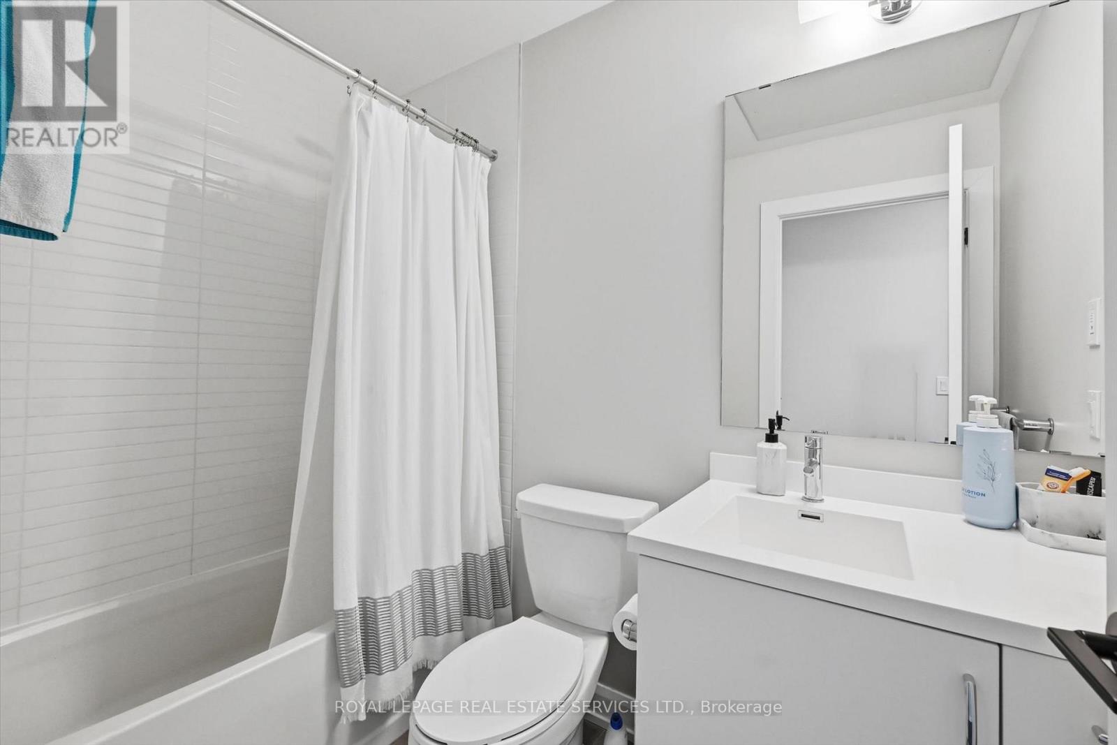 314 - 3220 William Coltson Avenue, Oakville, Ontario  L6H 7X9 - Photo 6 - W13117838