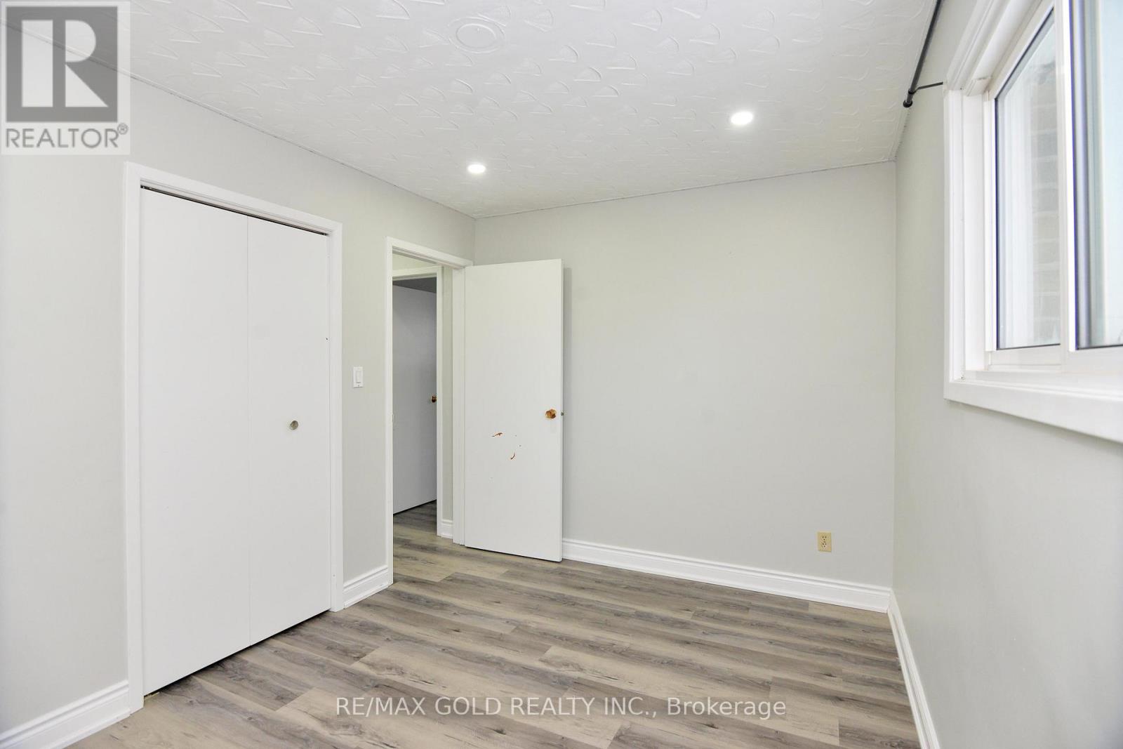 70 Greystone Crescent, Halton Hills, Ontario  L7G 1G9 - Photo 18 - W13117888