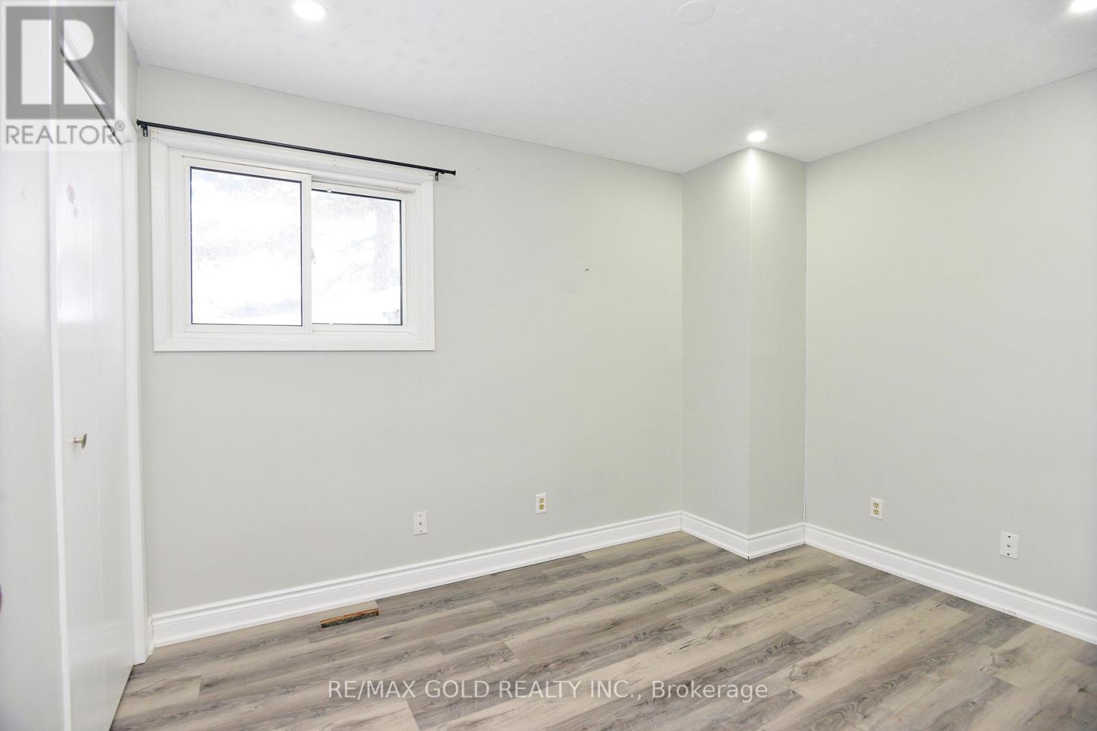 70 Greystone Crescent, Halton Hills, Ontario  L7G 1G9 - Photo 20 - W13117888