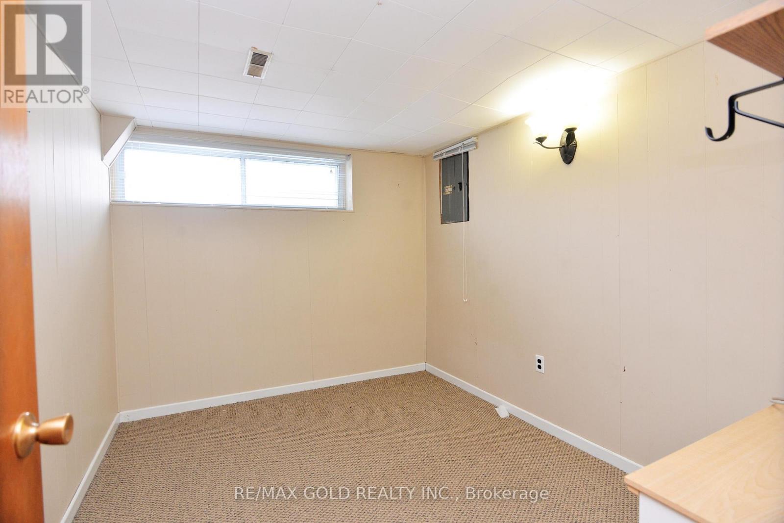 70 Greystone Crescent, Halton Hills, Ontario  L7G 1G9 - Photo 25 - W13117888