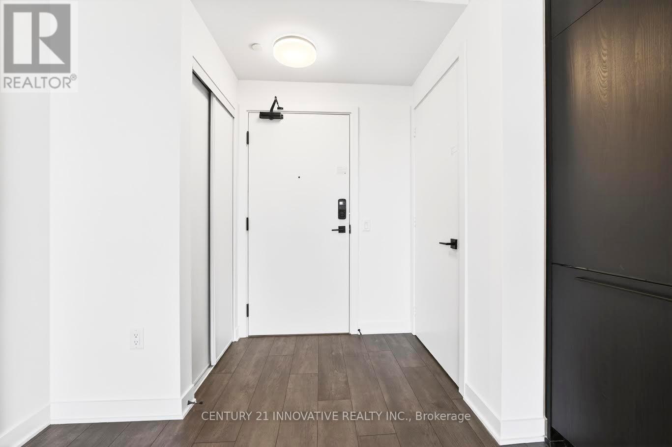 1904 - 1185 Dupont Street, Toronto, Ontario  M6H 1A5 - Photo 4 - W13117892