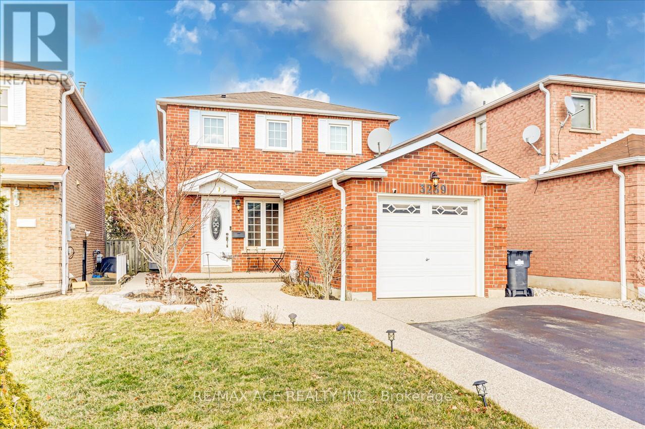 3239 Valcourt Crescent, Mississauga, Ontario  L5L 5G9 - Photo 1 - W13117940