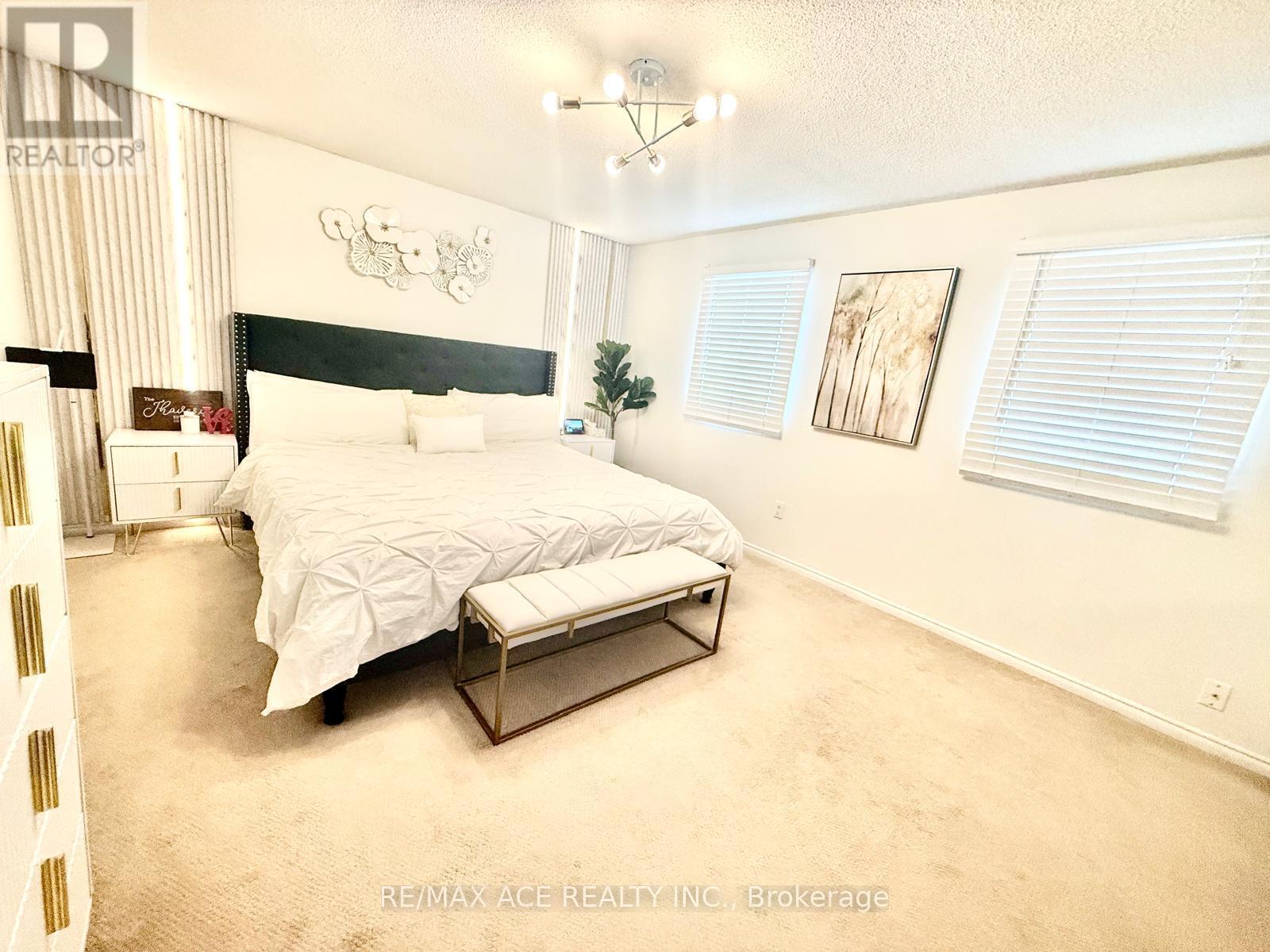 3239 Valcourt Crescent, Mississauga, Ontario  L5L 5G9 - Photo 24 - W13117940