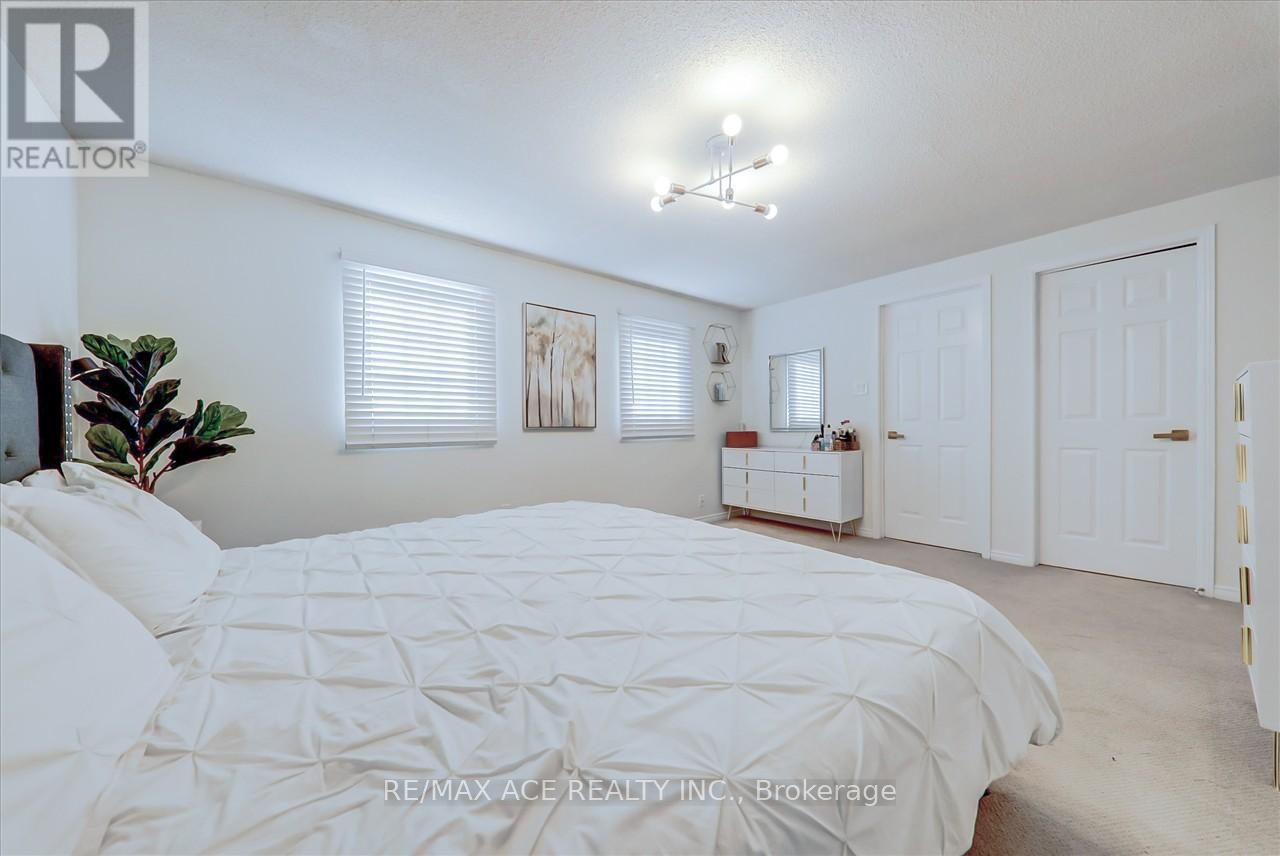 3239 Valcourt Crescent, Mississauga, Ontario  L5L 5G9 - Photo 26 - W13117940