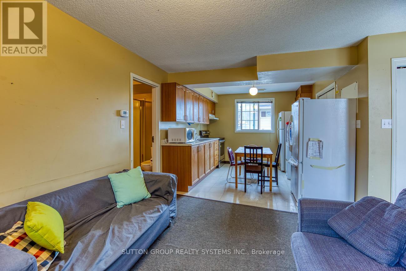 360 Erb Street W, Waterloo, Ontario  N2L 1W6 - Photo 11 - X13117882