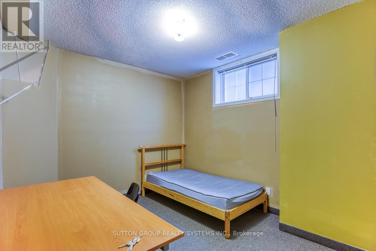 360 Erb Street W, Waterloo, Ontario  N2L 1W6 - Photo 16 - X13117882