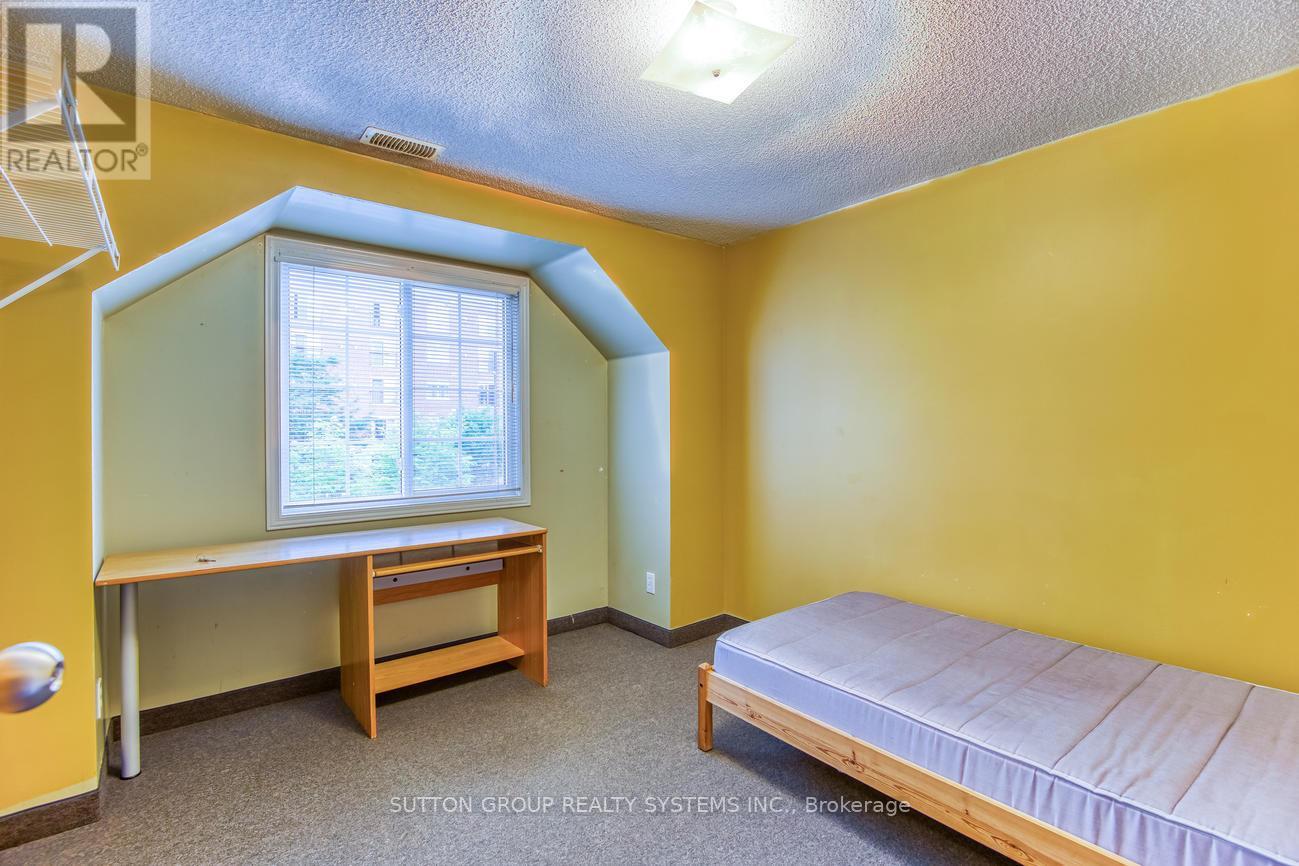 360 Erb Street W, Waterloo, Ontario  N2L 1W6 - Photo 21 - X13117882