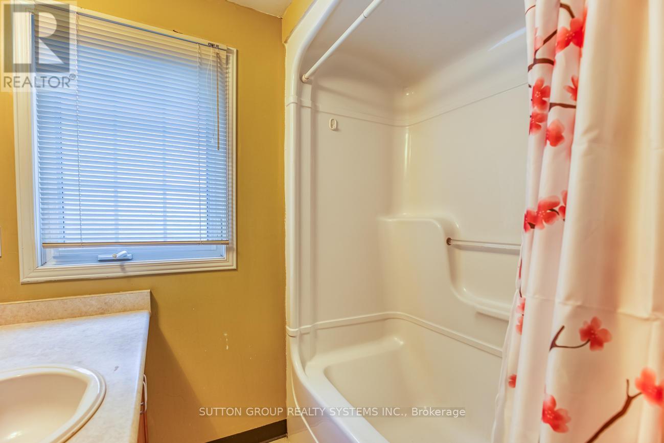 360 Erb Street W, Waterloo, Ontario  N2L 1W6 - Photo 24 - X13117882