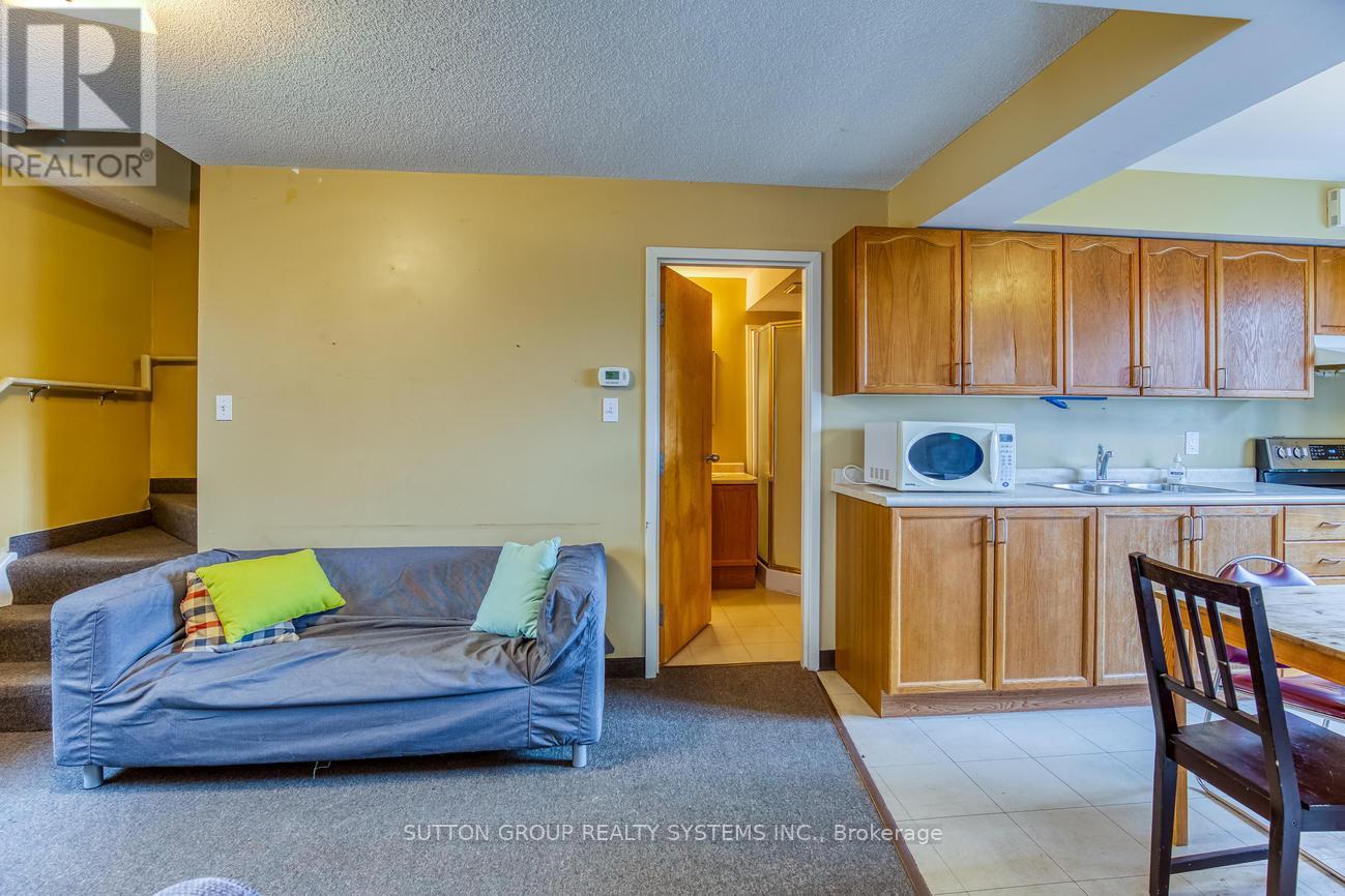 360 Erb Street W, Waterloo, Ontario  N2L 1W6 - Photo 9 - X13117882