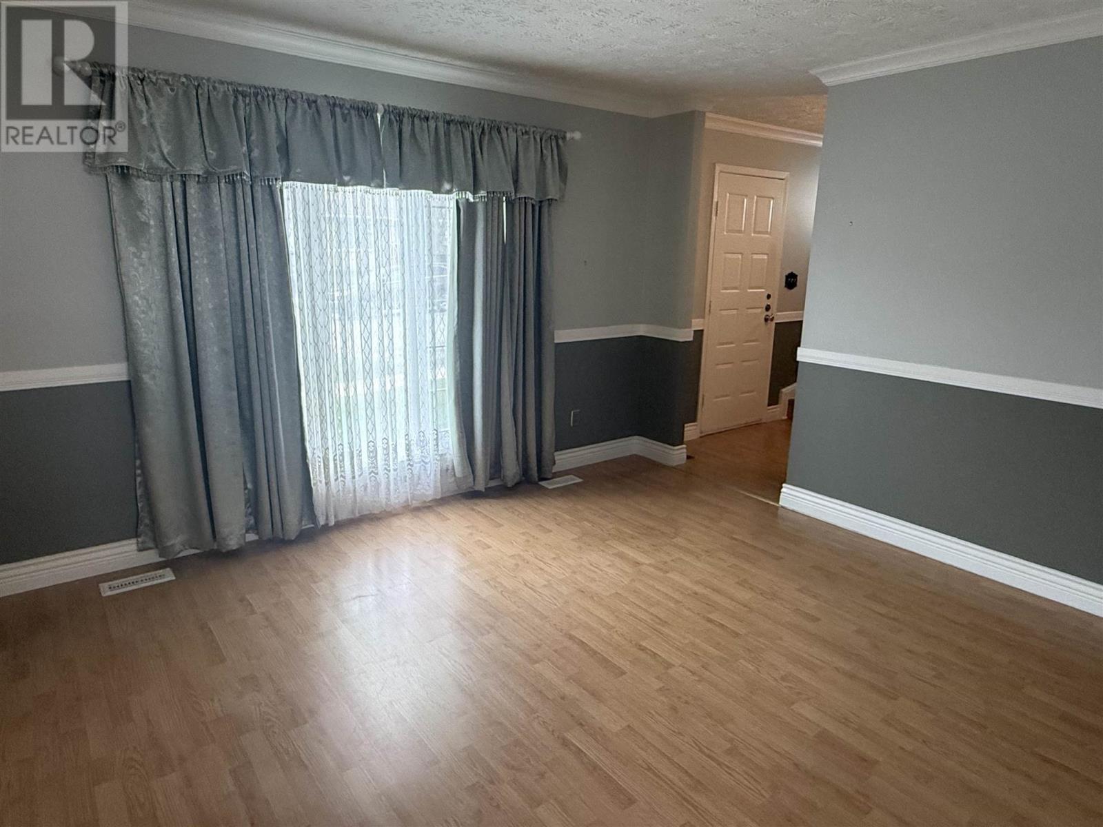44 Hergott Ave, Elliot Lake, Ontario  P5A 3A8 - Photo 18 - SM260983