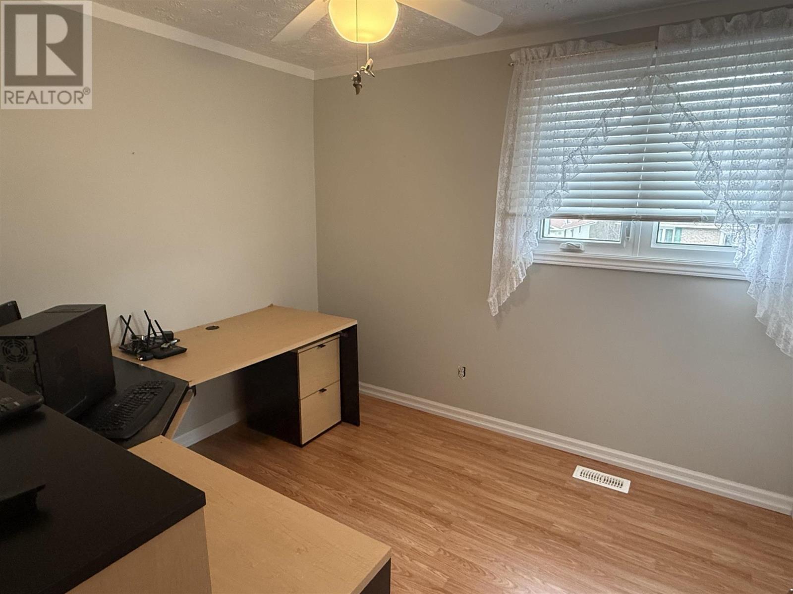 44 Hergott Ave, Elliot Lake, Ontario  P5A 3A8 - Photo 32 - SM260983
