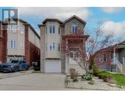 32 LENA CRESCENT, Cambridge, Ontario