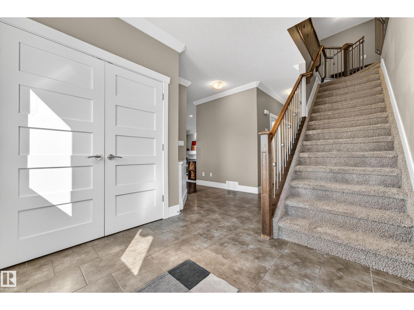 530 174a St Sw, Edmonton, Alberta  T6W 2A6 - Photo 5 - E4487197