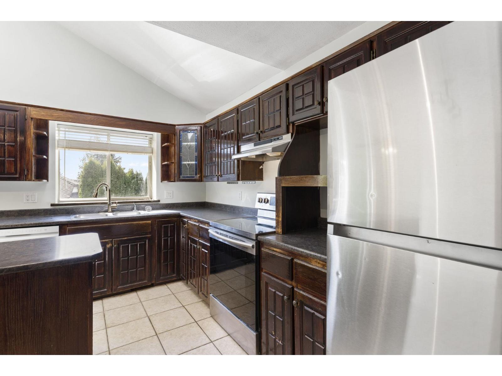 33480 Blueberry Drive, Mission, British Columbia  V2V 6E7 - Photo 9 - R3121715