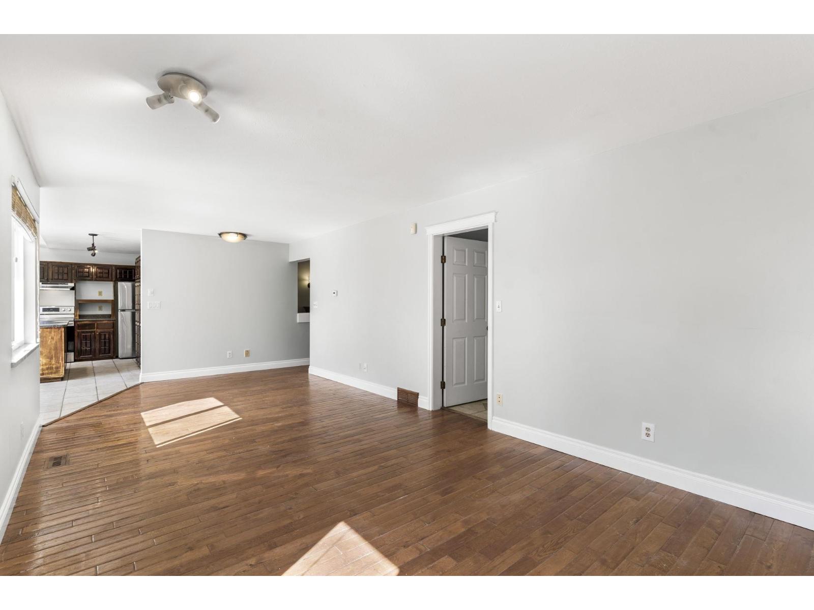 33480 Blueberry Drive, Mission, British Columbia  V2V 6E7 - Photo 11 - R3121715