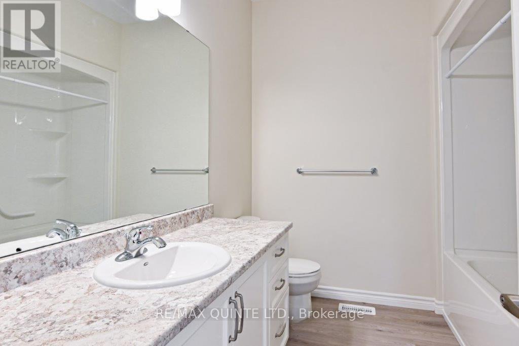 74b Riverstone Way, Belleville, Ontario  K8N 0S6 - Photo 12 - X13118092