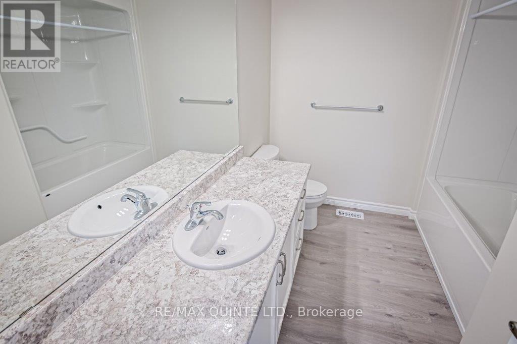 74b Riverstone Way, Belleville, Ontario  K8N 0S6 - Photo 13 - X13118092