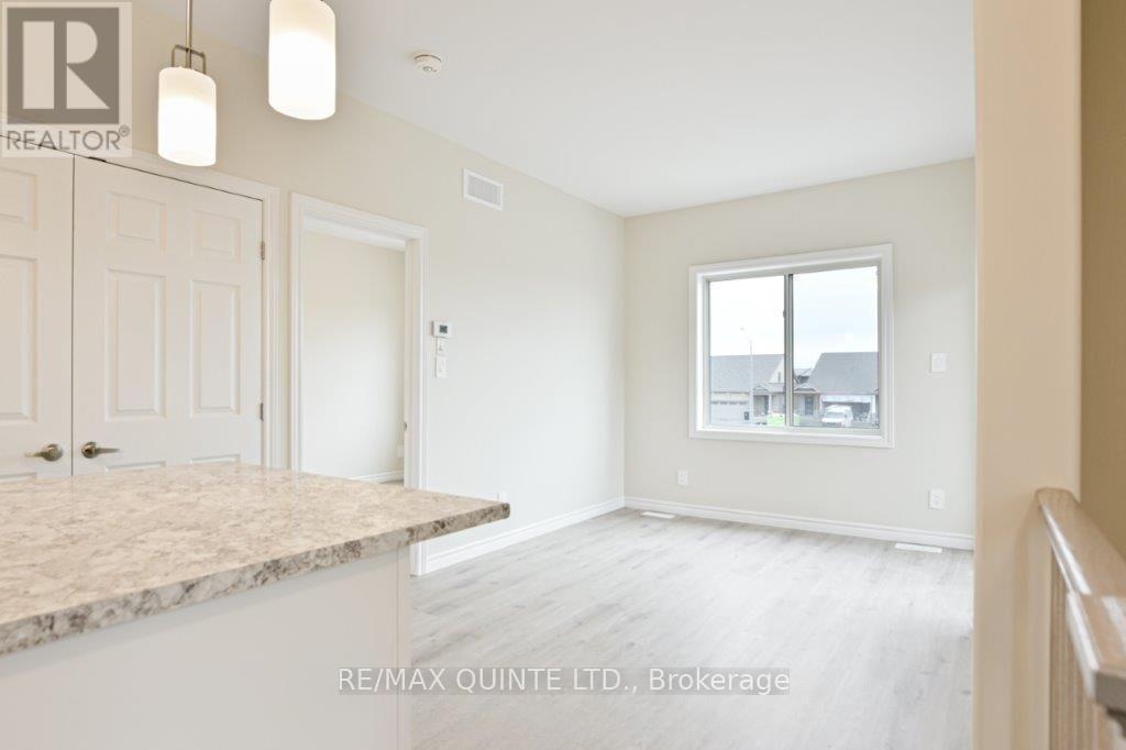 74b Riverstone Way, Belleville, Ontario  K8N 0S6 - Photo 4 - X13118092