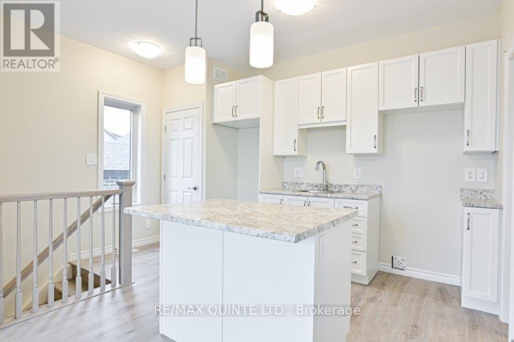 74b Riverstone Way, Belleville, Ontario  K8N 0S6 - Photo 6 - X13118092