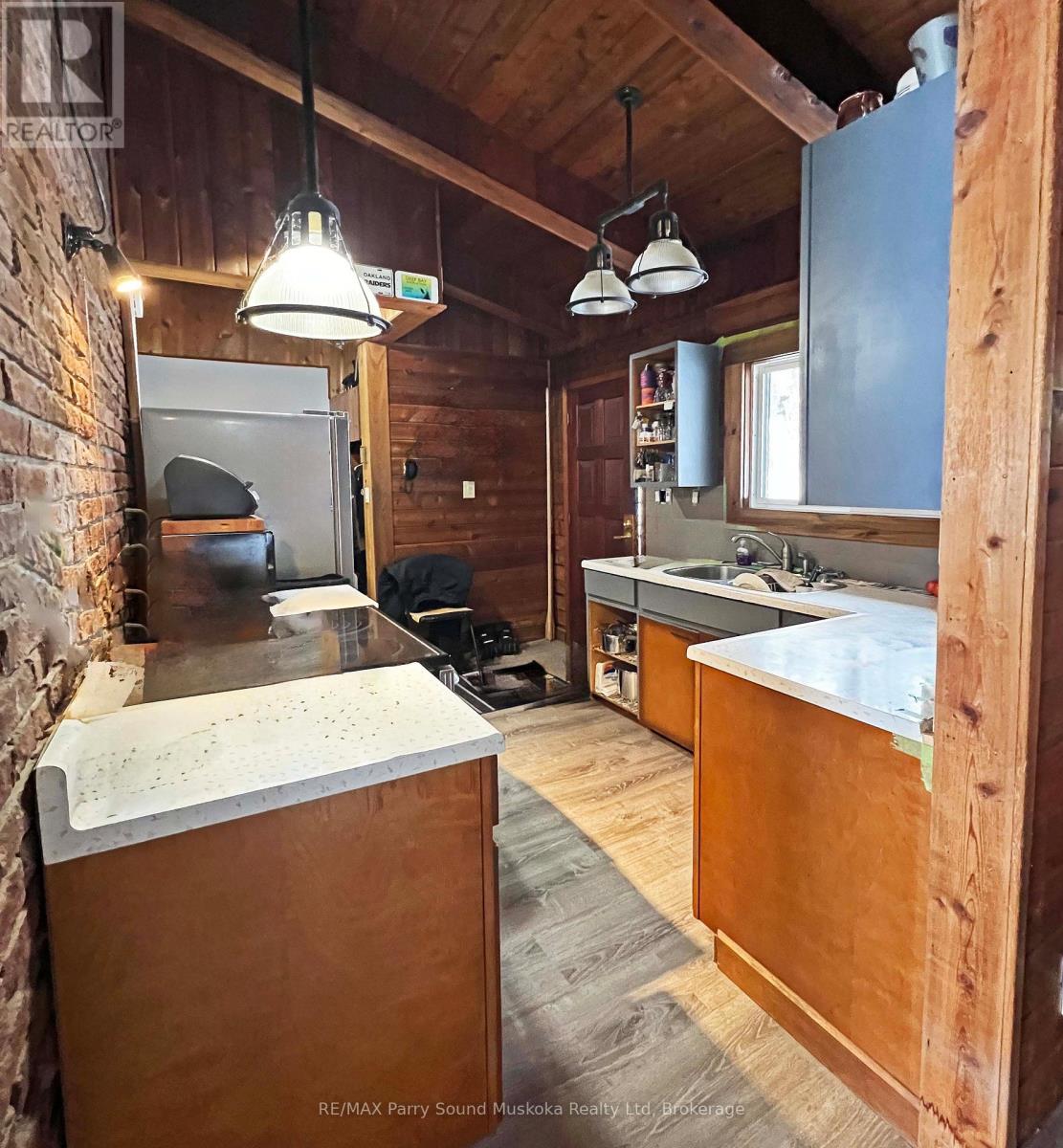 45 Ridgeway Drive, Carling, Ontario  P0G 1G0 - Photo 15 - X12888708
