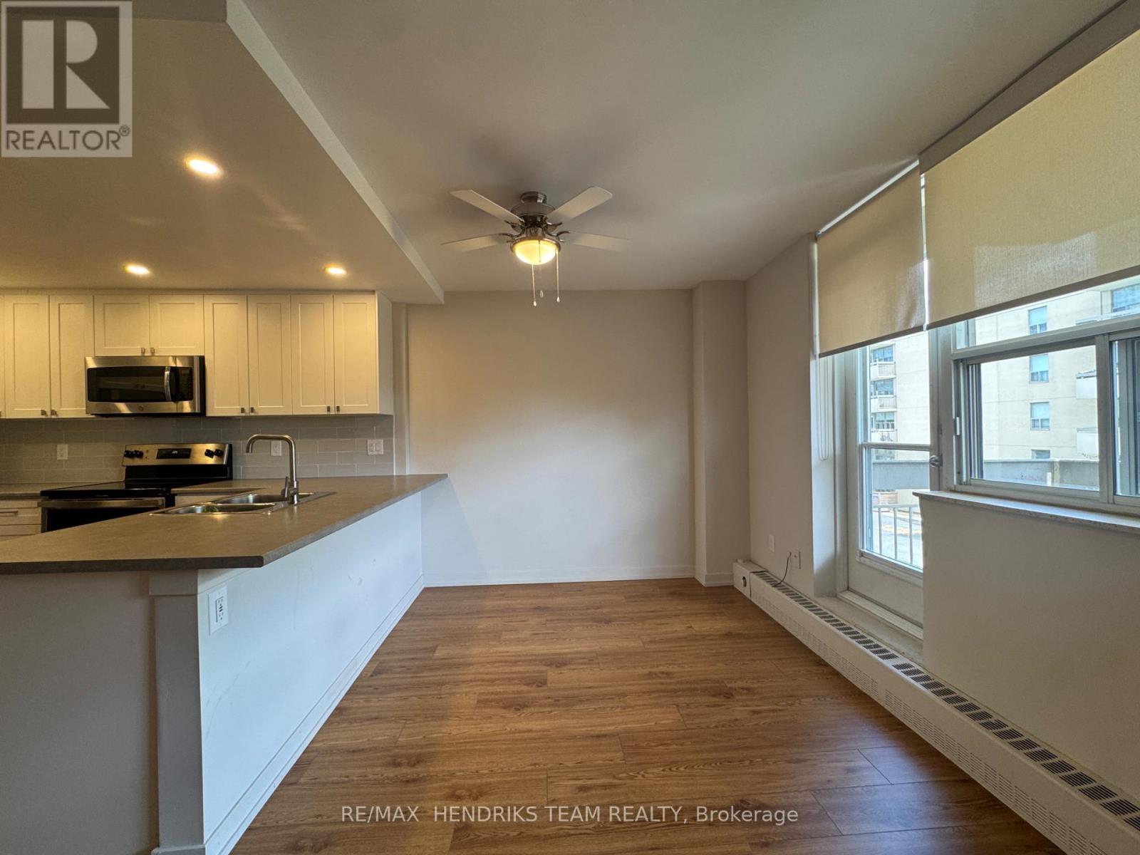 313 - 158 Fitch Street, Welland, Ontario  L3C 4V6 - Photo 3 - X13118128
