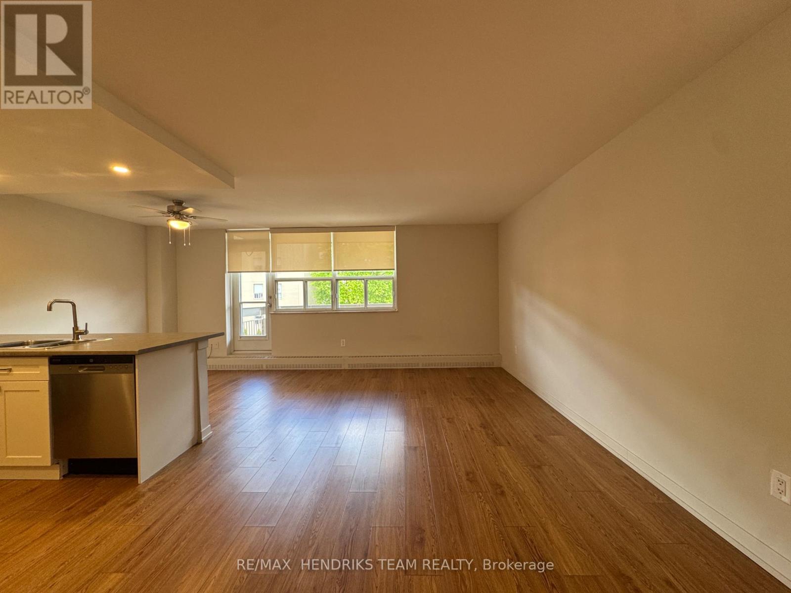 313 - 158 Fitch Street, Welland, Ontario  L3C 4V6 - Photo 4 - X13118128