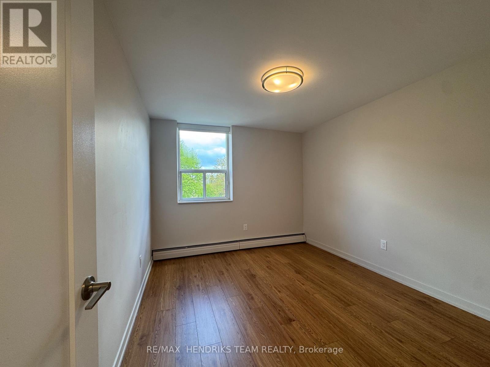 313 - 158 Fitch Street, Welland, Ontario  L3C 4V6 - Photo 5 - X13118128