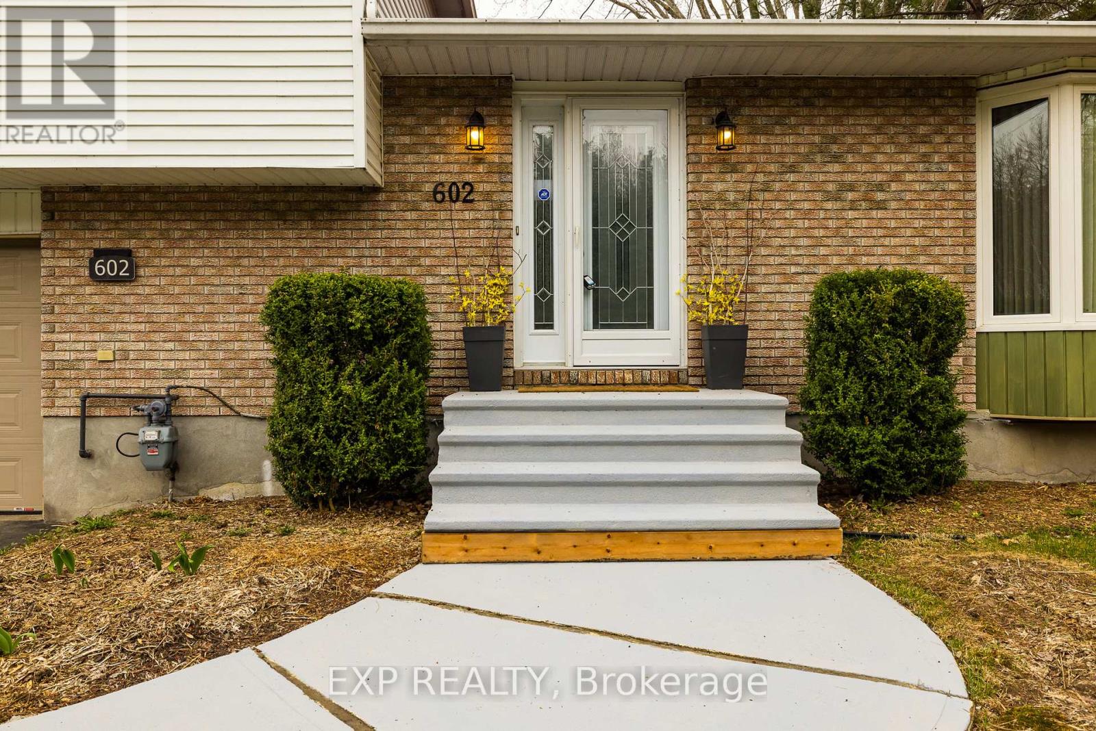 602 Church Street, Russell, Ontario  K4R 1C4 - Photo 4 - X12974922