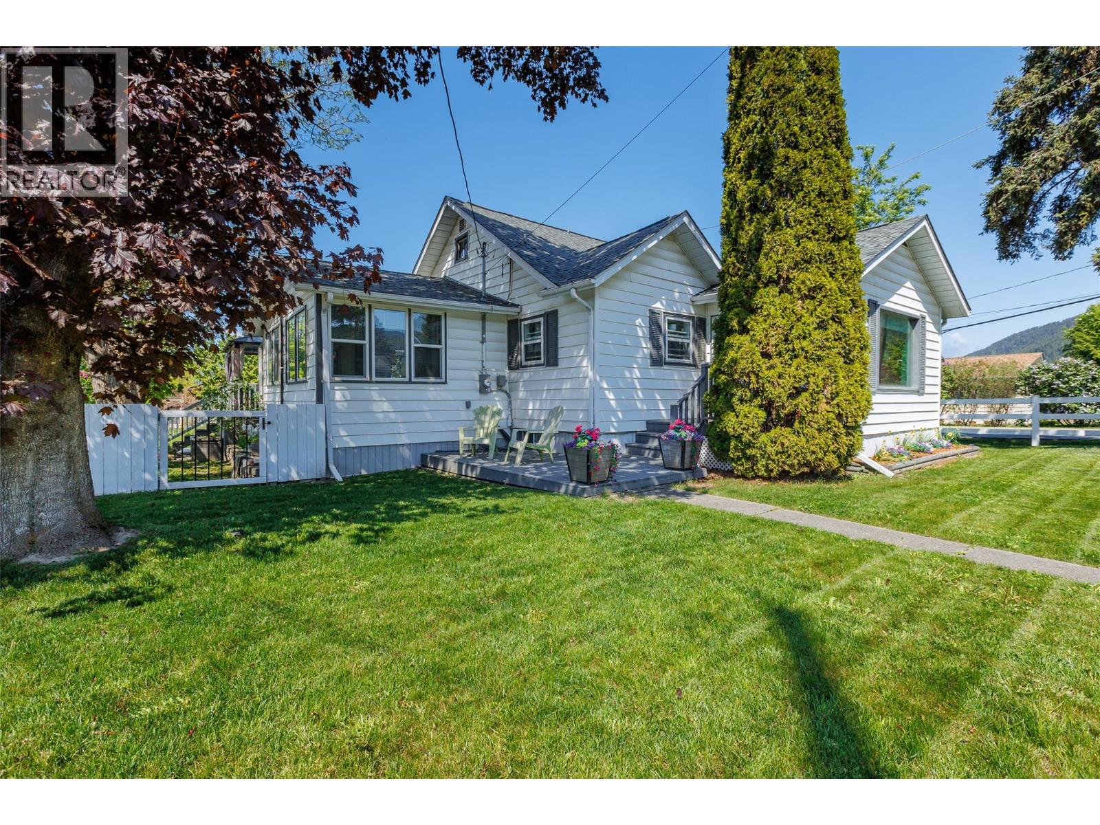 603 20th Avenue S, Creston, British Columbia V0B 1G5 - Photo 3 - 10387109