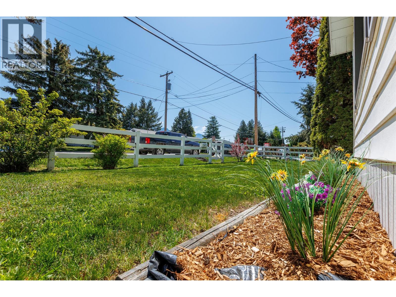 603 20th Avenue S, Creston, British Columbia V0B 1G5 - Photo 5 - 10387109