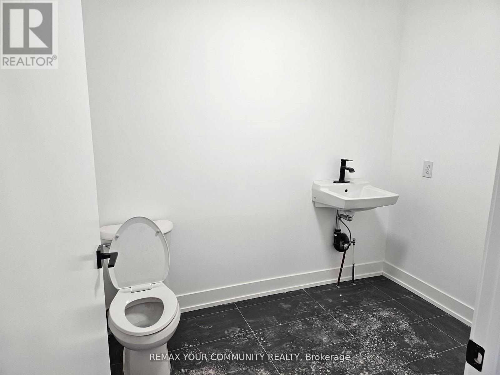 983 Dovercourt Road, Toronto, Ontario  M6H 2X6 - Photo 4 - W12911432