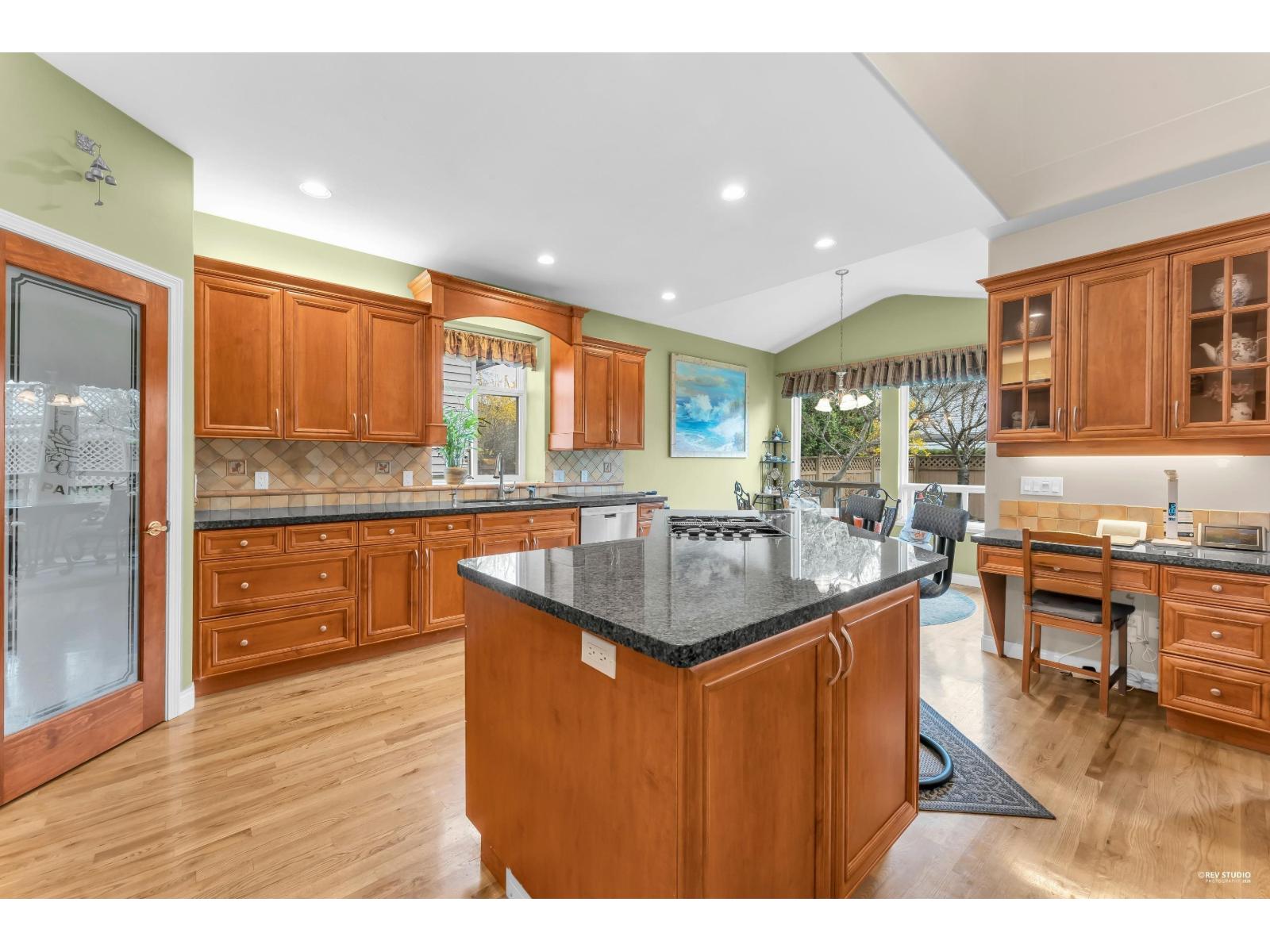 21048 86a Avenue, Langley, British Columbia  V1M 2L5 - Photo 5 - R3122694