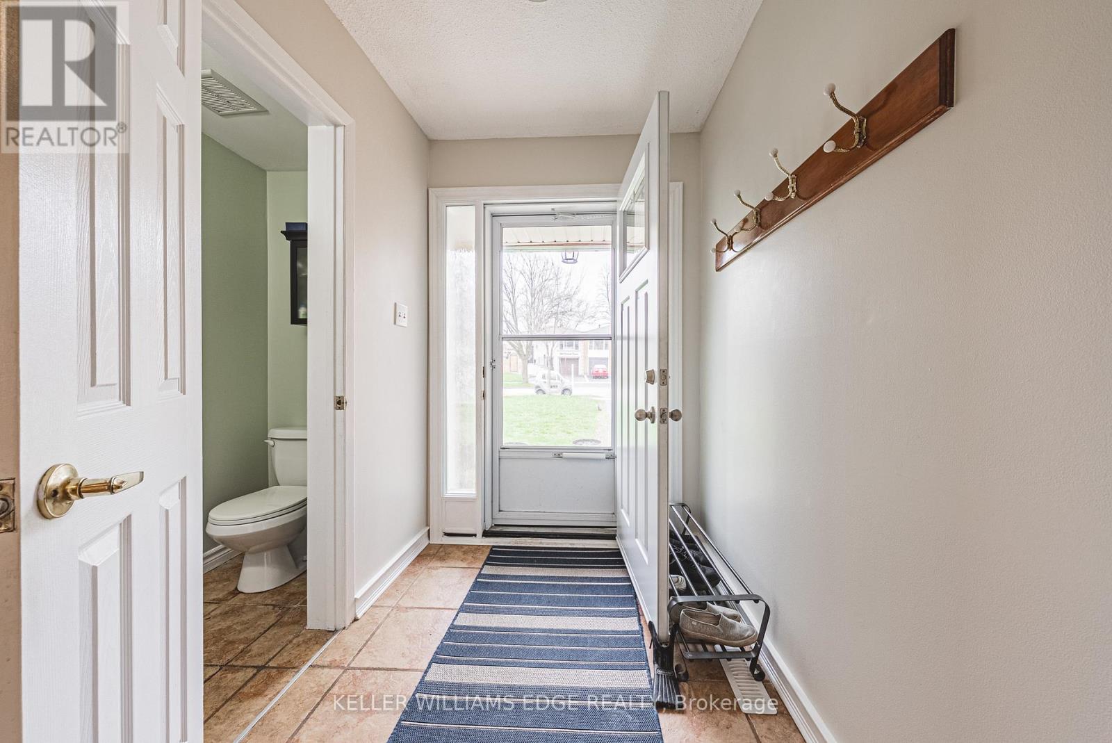 60 - 1576 Newlands Crescent, Burlington, Ontario  L7M 1V6 - Photo 3 - W13016624