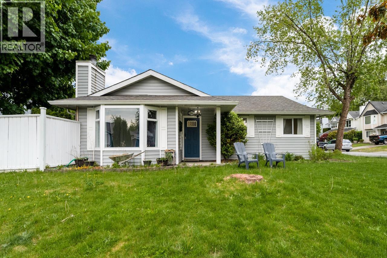 22641 Kendrick Loop, Maple Ridge, British Columbia  V2X 8Y9 - Photo 2 - R3122599