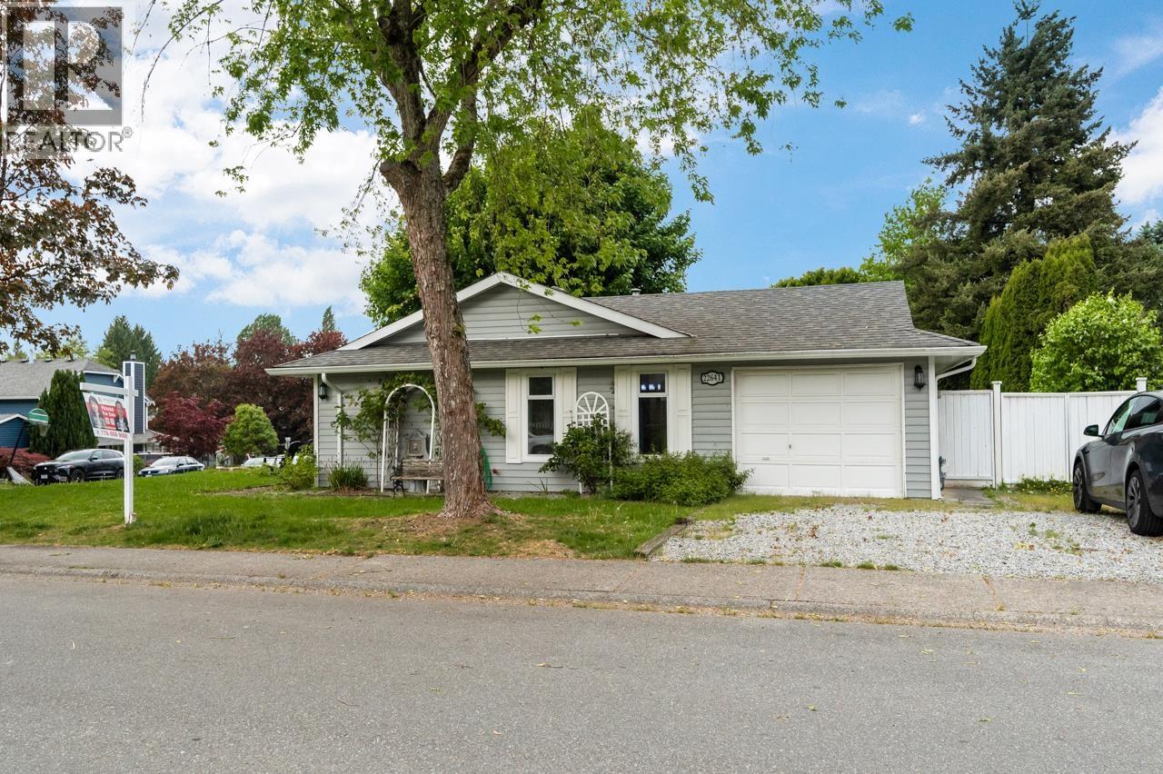 22641 Kendrick Loop, Maple Ridge, British Columbia  V2X 8Y9 - Photo 3 - R3122599