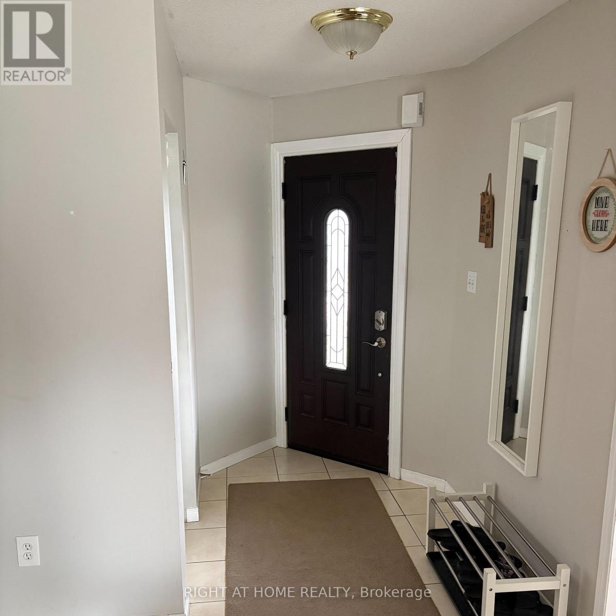 176 Starwood Drive, Guelph, Ontario  N1E 7G3 - Photo 2 - X13112726