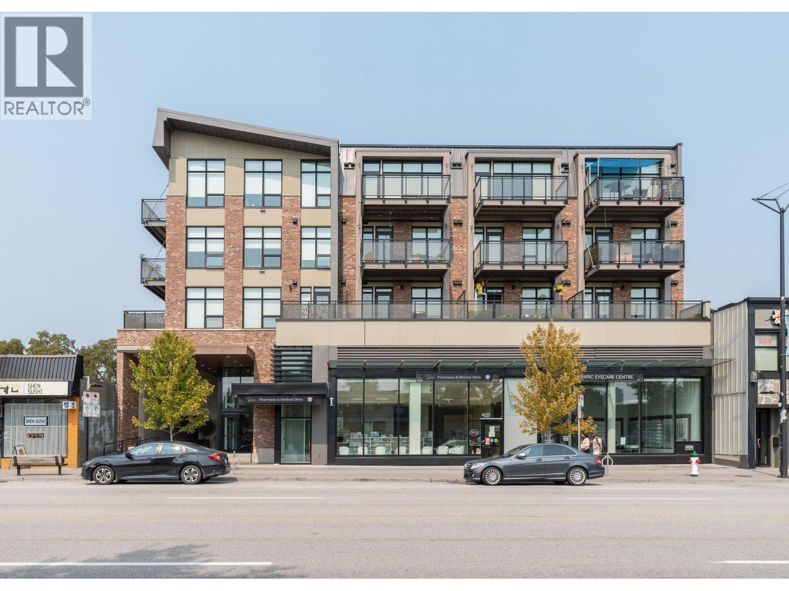305 4223 Hastings Street, Burnaby, British Columbia  V5C 2J5 - Photo 1 - R3122596
