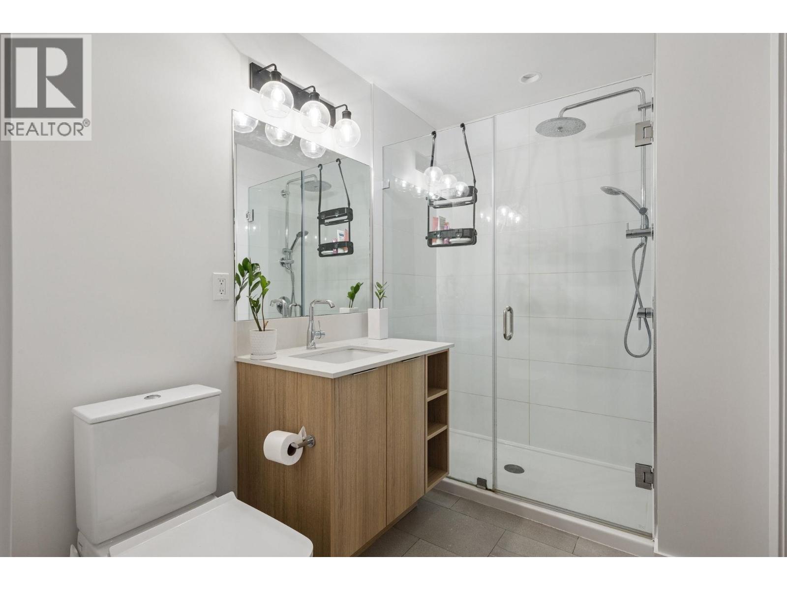 305 4223 Hastings Street, Burnaby, British Columbia  V5C 2J5 - Photo 11 - R3122596