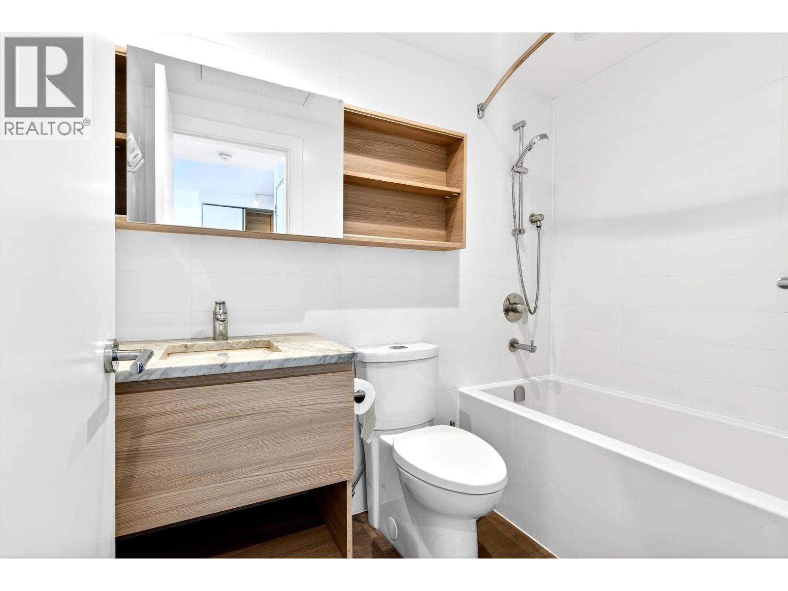 2206 525 Foster Avenue, Coquitlam, British Columbia  V3J 0H6 - Photo 9 - R3122609