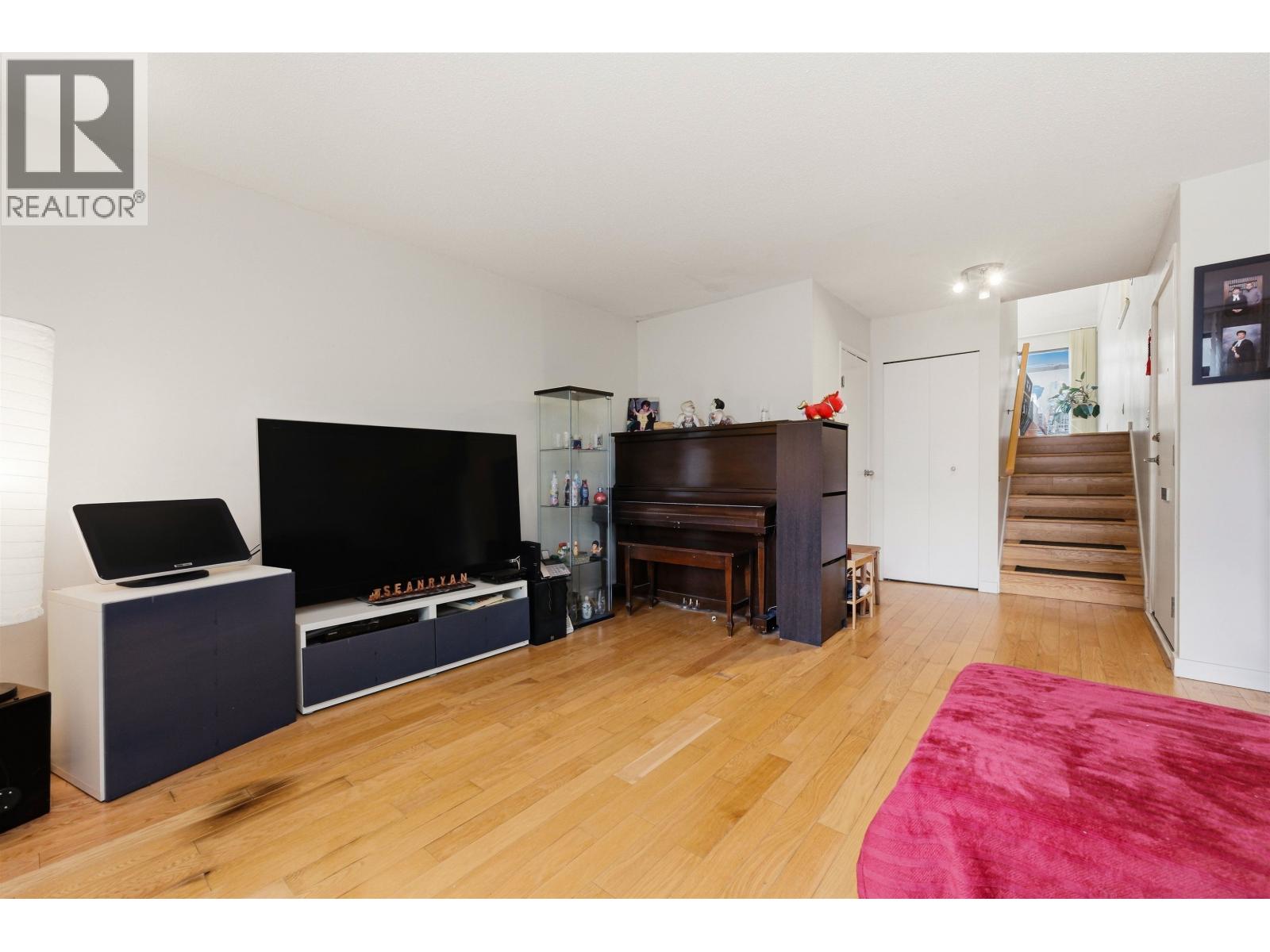 774 Millbank, Vancouver, British Columbia  V5Z 3Z3 - Photo 10 - R3122624