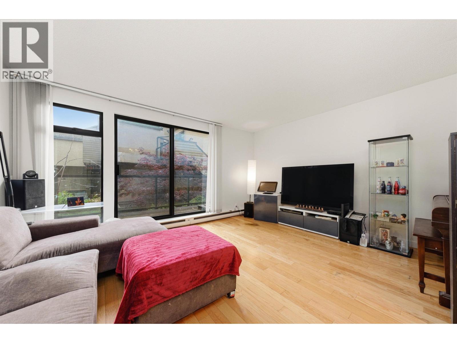 774 Millbank, Vancouver, British Columbia  V5Z 3Z3 - Photo 11 - R3122624