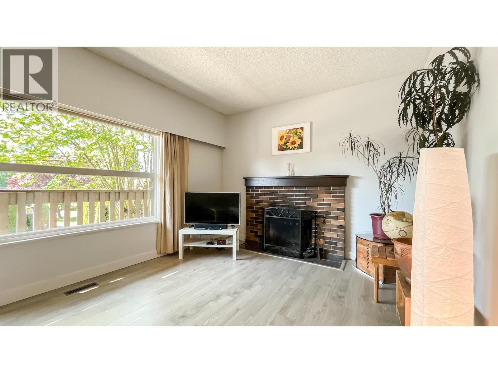 985 Old Lillooet Road, North Vancouver, British Columbia  V7J 3H6 - Photo 6 - R3122626