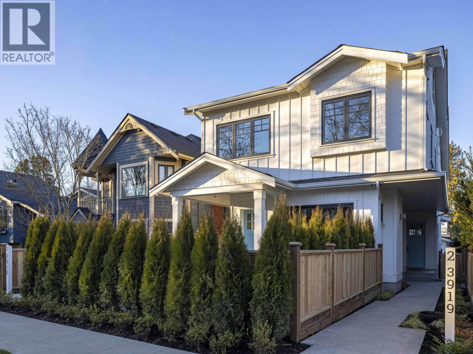 2 3919 W 18th Avenue, Vancouver, British Columbia  V6S 1B6 - Photo 2 - R3122636