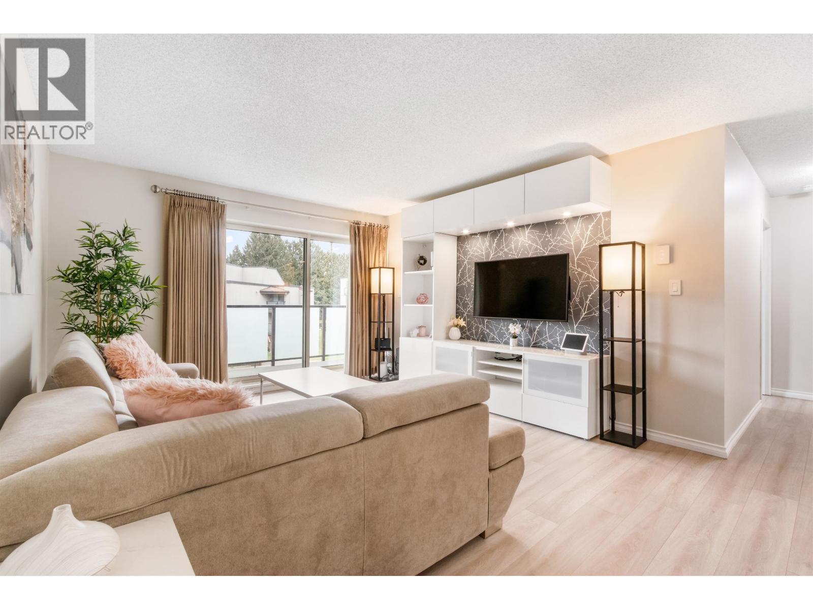 324 4373 Halifax Street, Burnaby, British Columbia  V5C 5Z2 - Photo 5 - R3122640