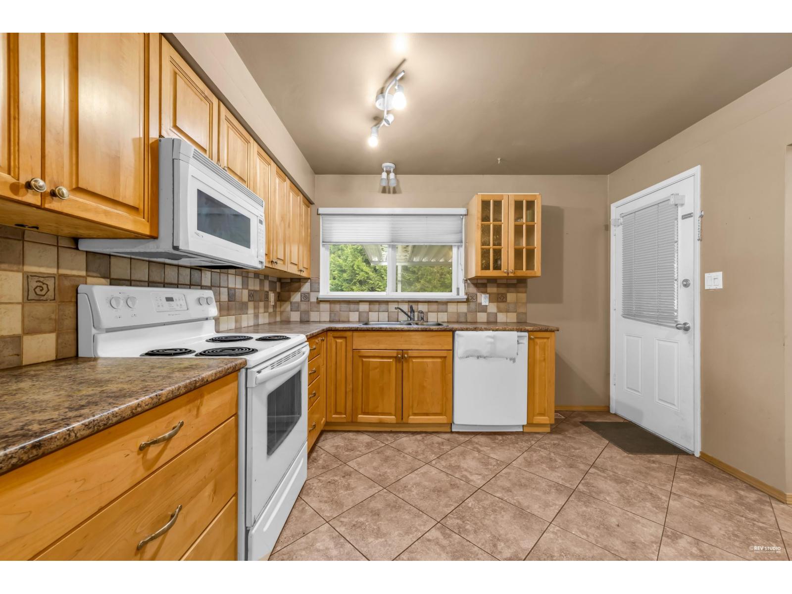 12521 Grove Crescent, Surrey, British Columbia  V3V 2L6 - Photo 15 - R3122115